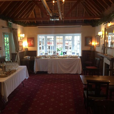 The Wheatsheaf Inn Cuckfield Exteriör bild