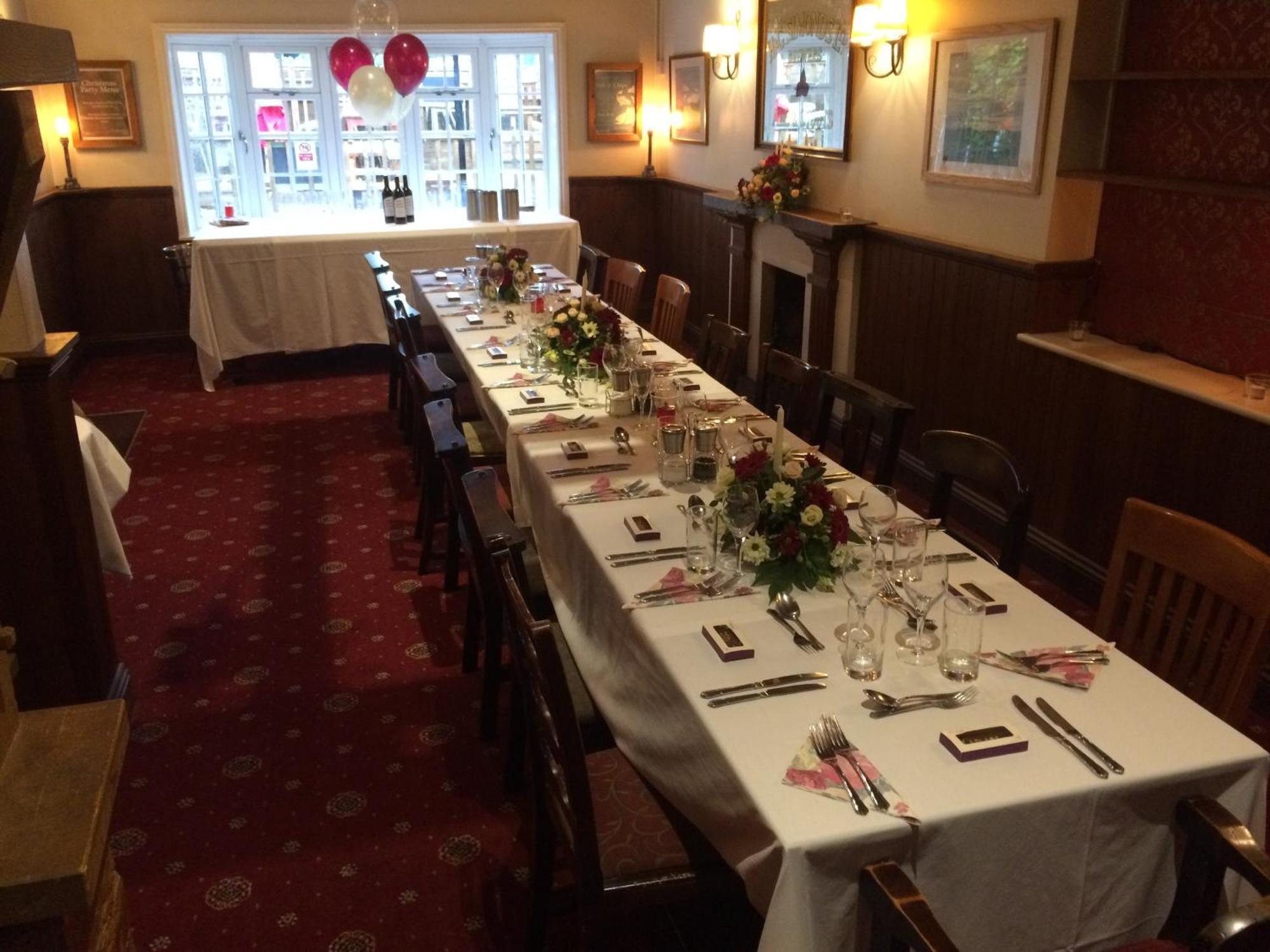 The Wheatsheaf Inn Cuckfield Exteriör bild