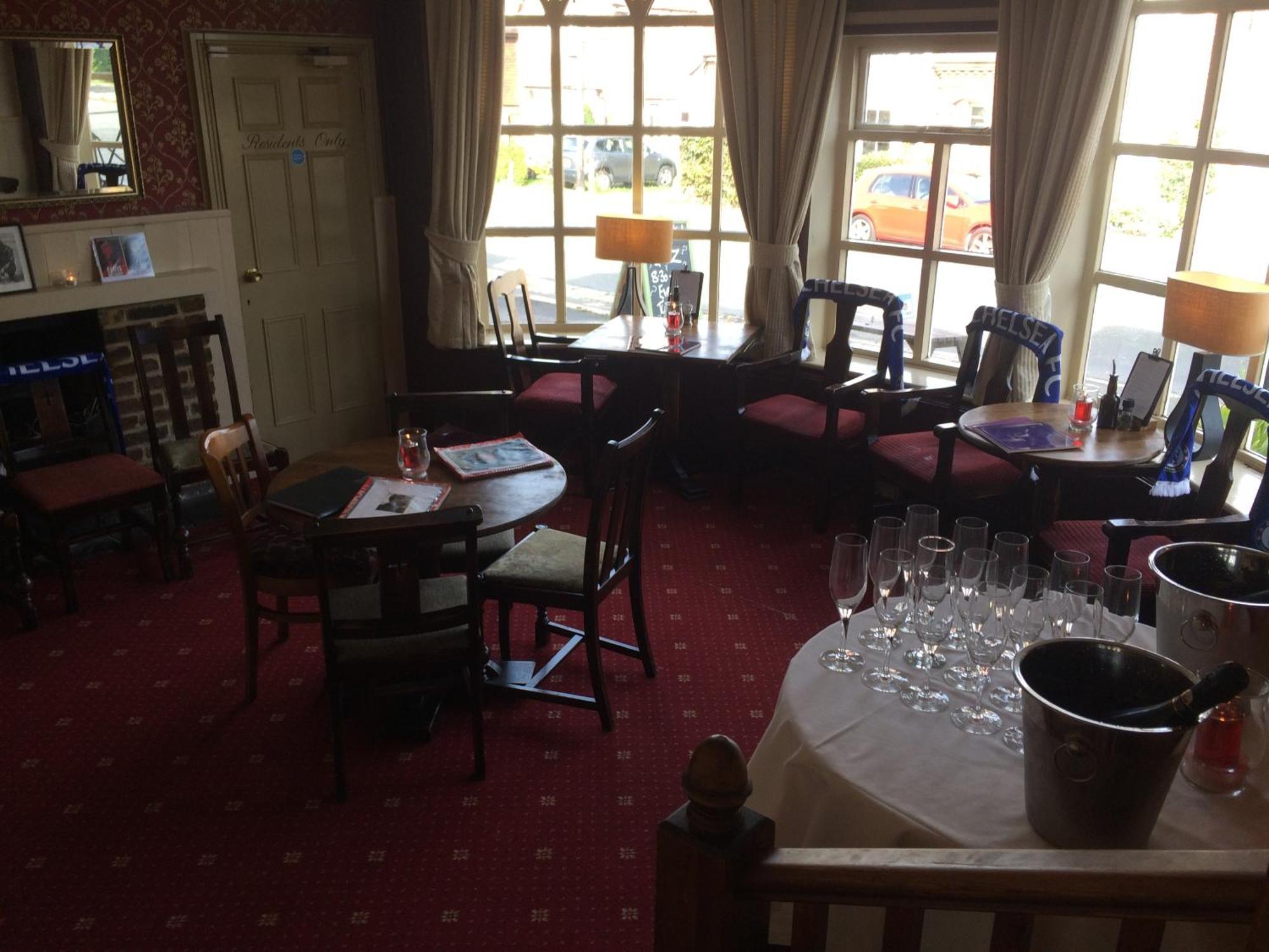 The Wheatsheaf Inn Cuckfield Exteriör bild